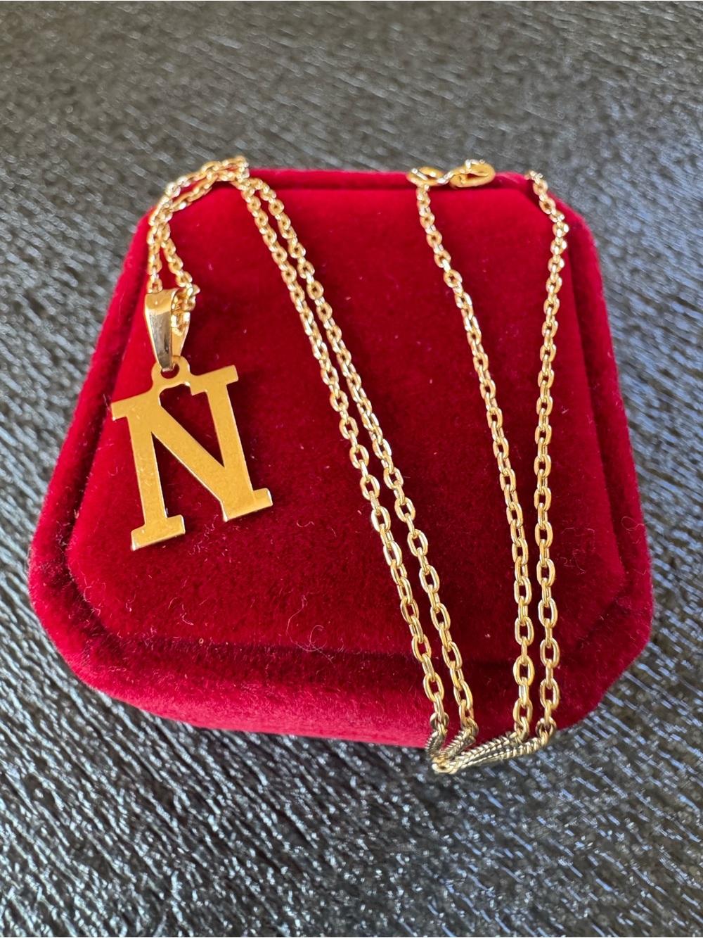 18k SAUDI Gold Initial 'N' Necklace - Gold Letter Pendant Chain